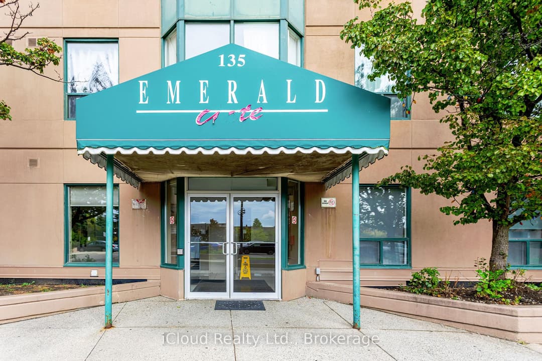 135 Hillcrest Avenue Unit 903, Mississauga