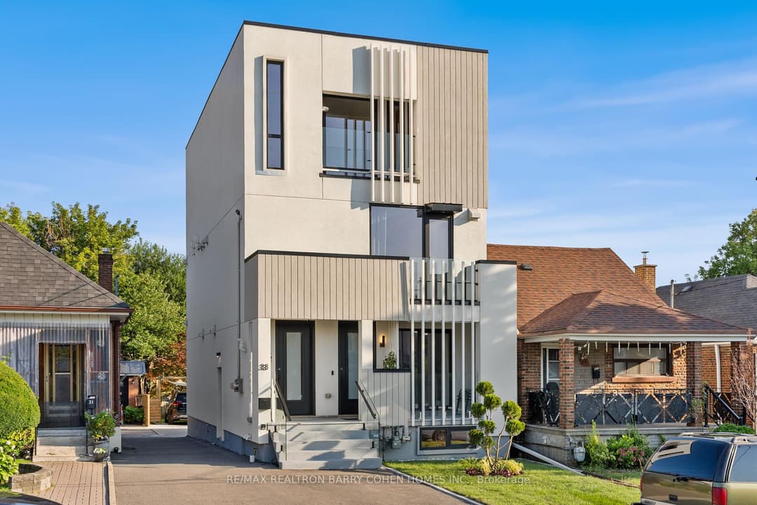 33 Lanark Avenue, Forest Hill / Deer Park