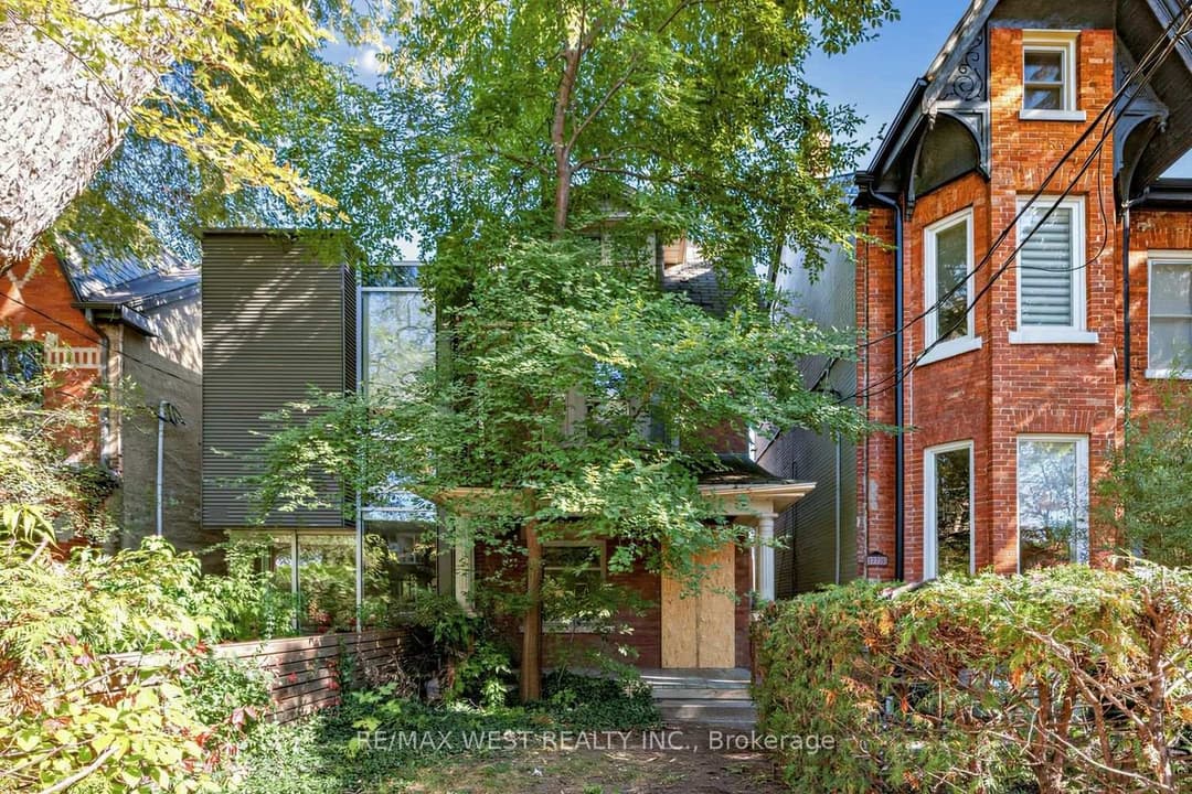 279 Brunswick Avenue, Downtown Toronto / Waterfront