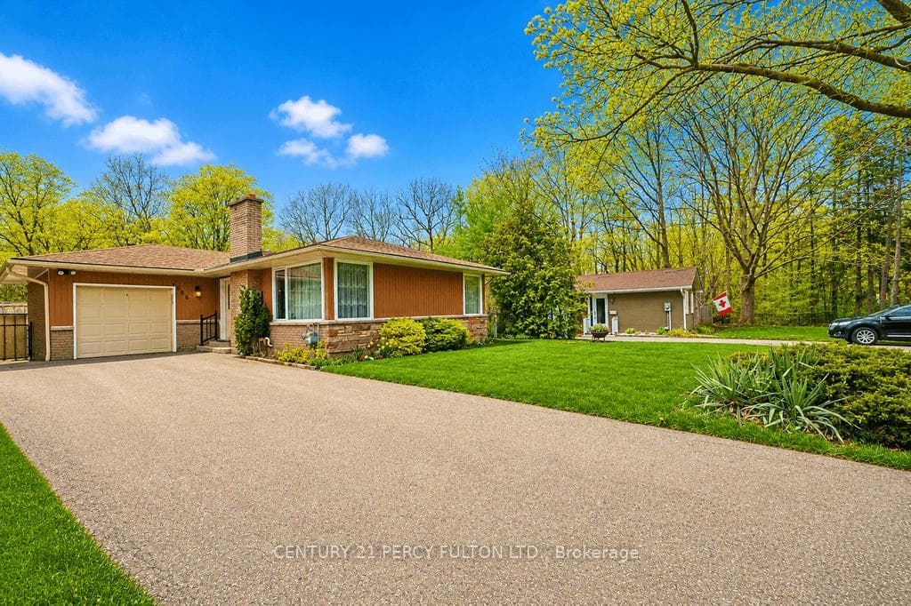 1386 Forest Glade Road, Oakville