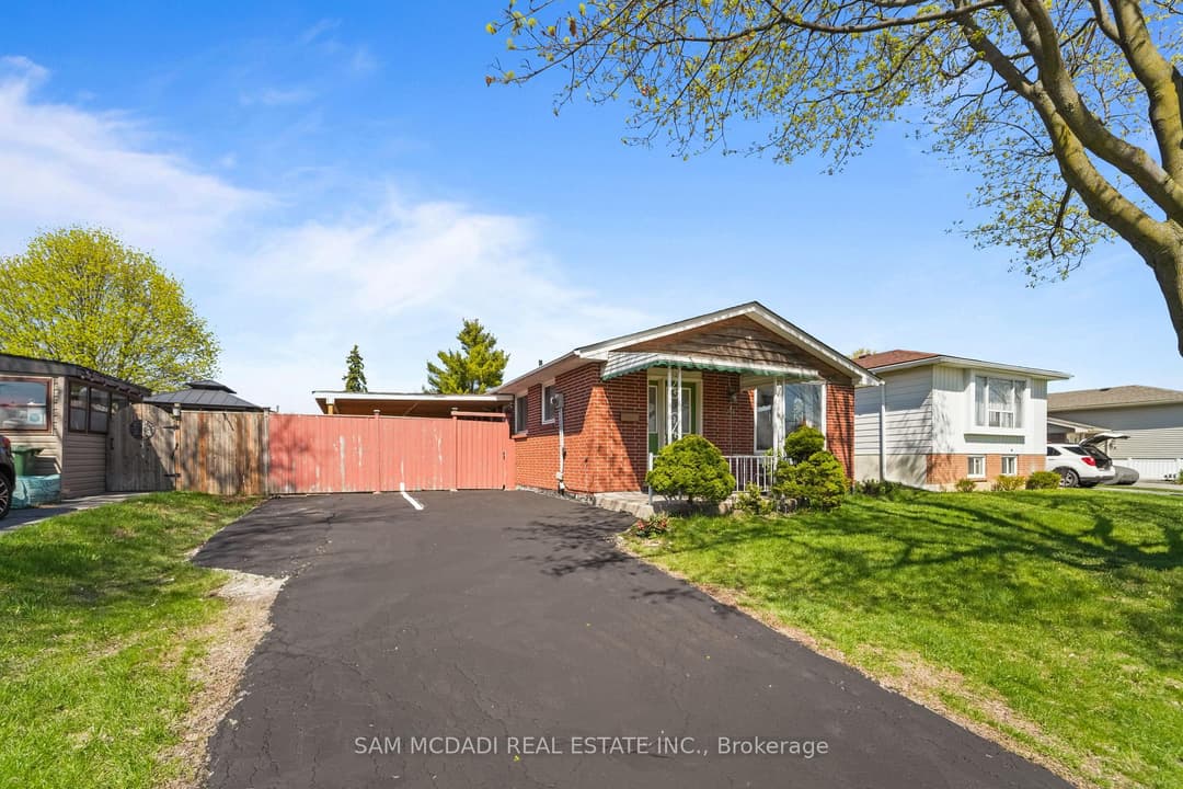 79 Locheed Drive, Hamilton