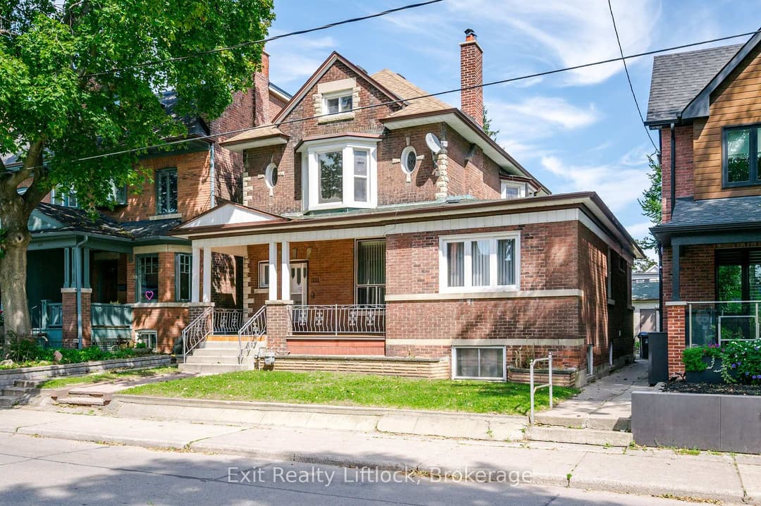 Virtual tour of 843 Logan Avenue, Riverdale / Leslieville