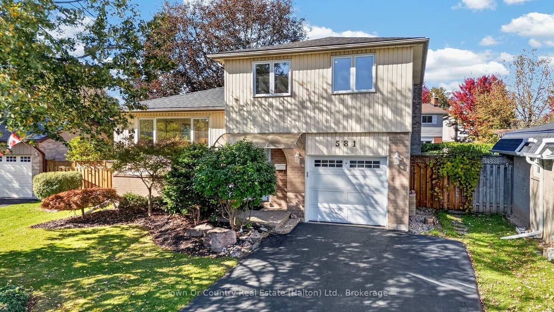 581 Lord Simcoe Court, Milton