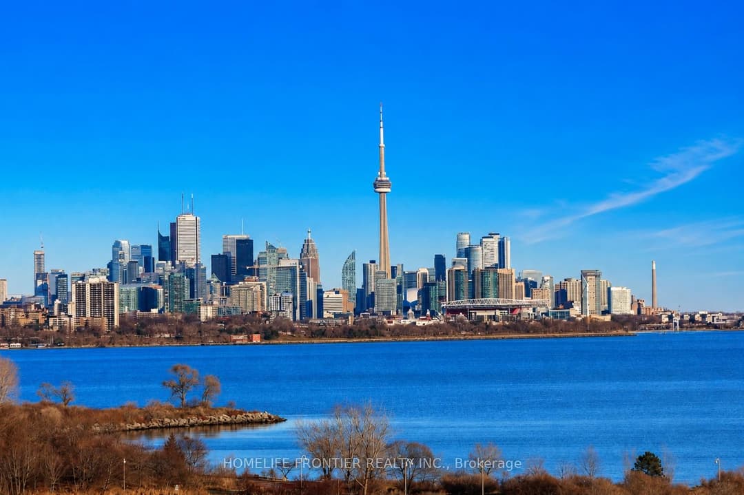 2261 Lakeshore Boulevard Unit 611, Liberty Village / Parkdale / South Parkdale
