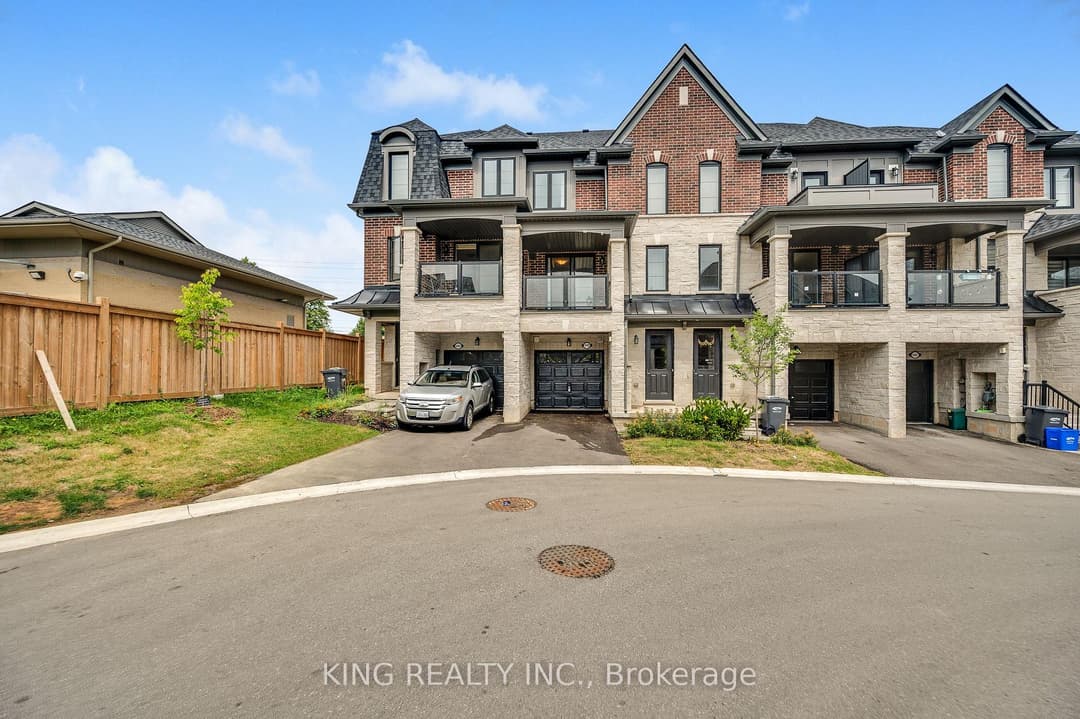 1443 National Common, Burlington