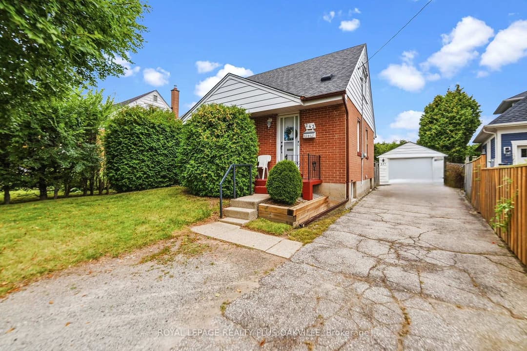 243 Jennings Crescent, Oakville