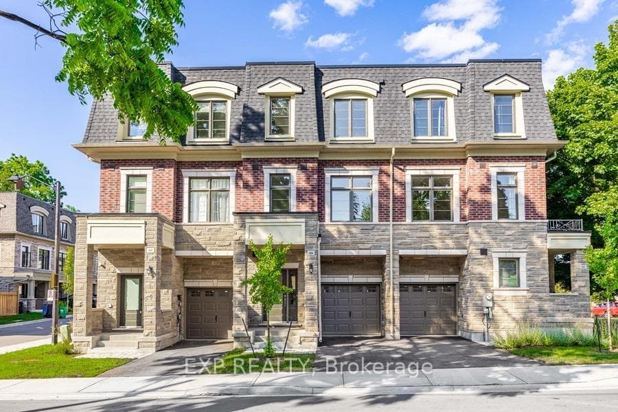 209 Wyndham Street, Mississauga
