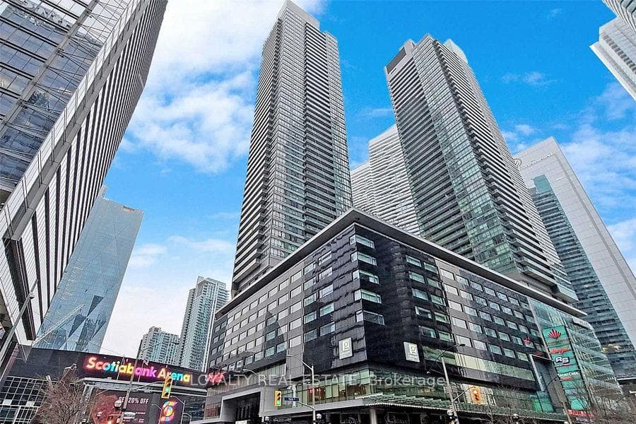 65 Bremner Boulevard Unit 4907, Downtown Toronto / Waterfront