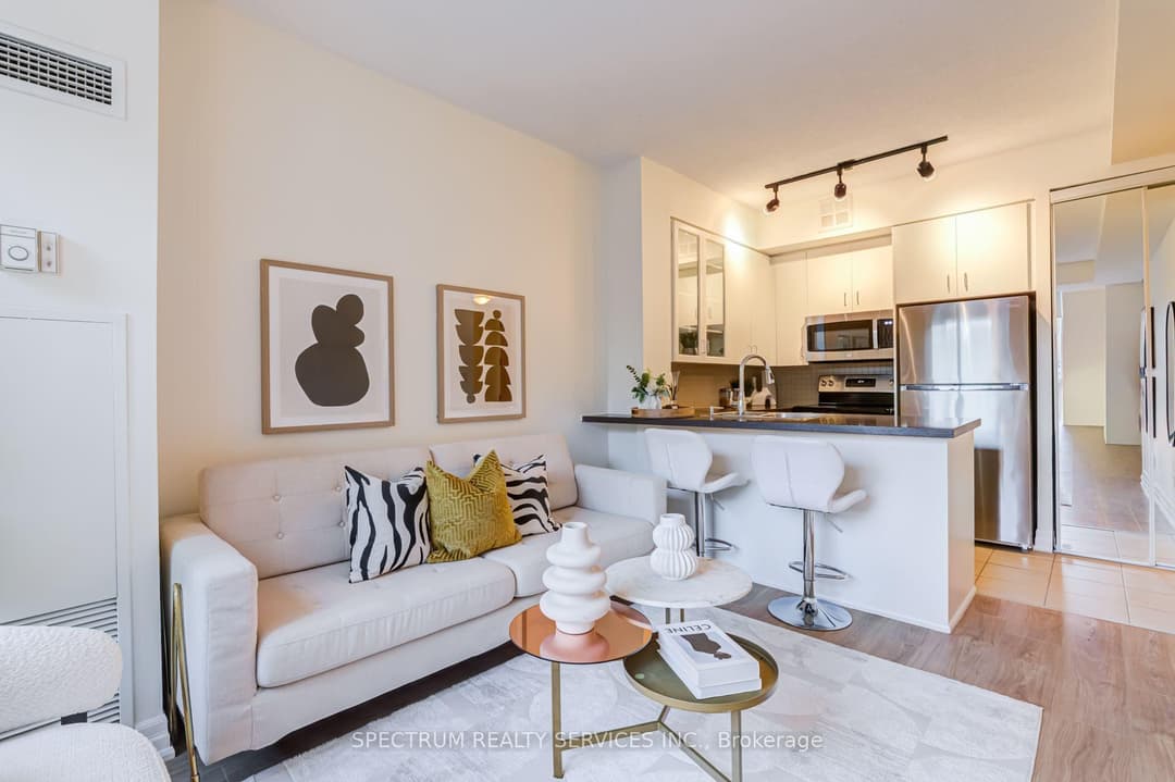 70 Alexander Street Unit 301, Regent Park / Cabbagetown / St. James Town