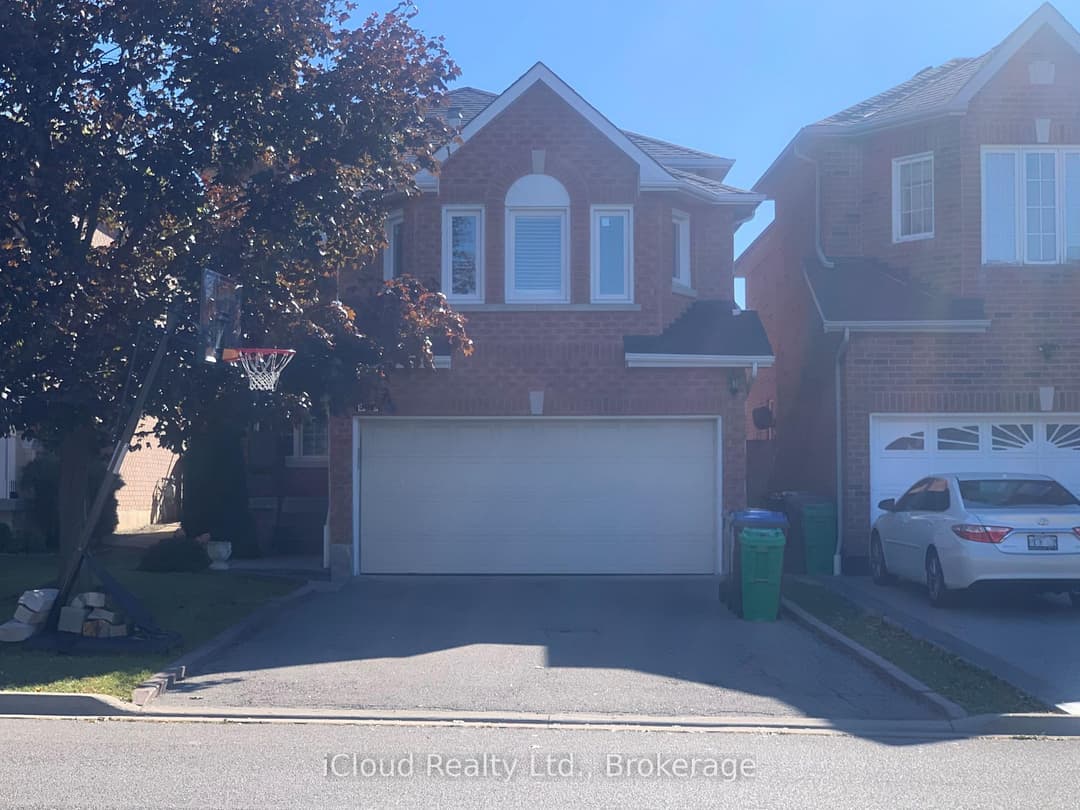 878 Blyleven Boulevard, Mississauga