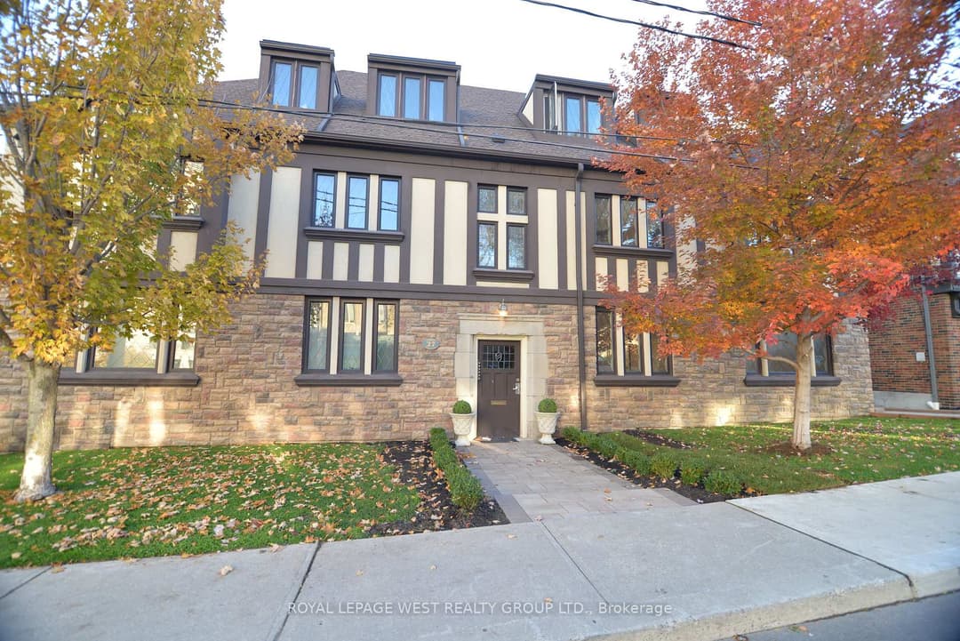 27 Mossom Road, High Park / Junction / Roncesvalles