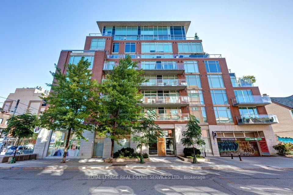 301 Markham Street Unit 210, Downtown Toronto / Waterfront