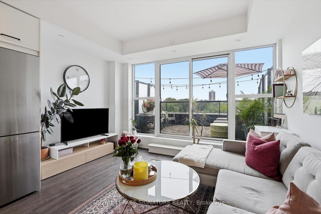 899 Queen Street Unit 503, Riverdale / Leslieville