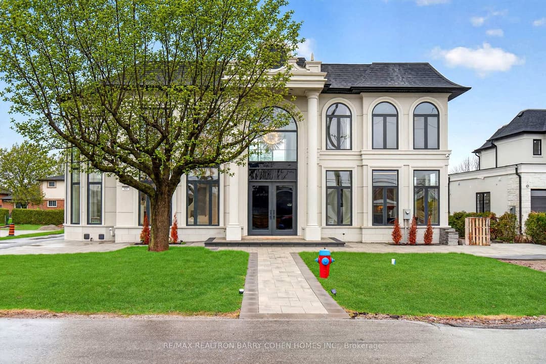 321 Morden Road, Oakville