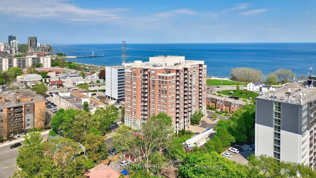 442 Maple Avenue Unit 606, Burlington