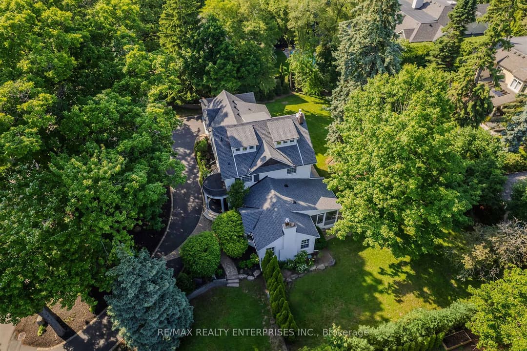 317 Gloucester Avenue, Oakville