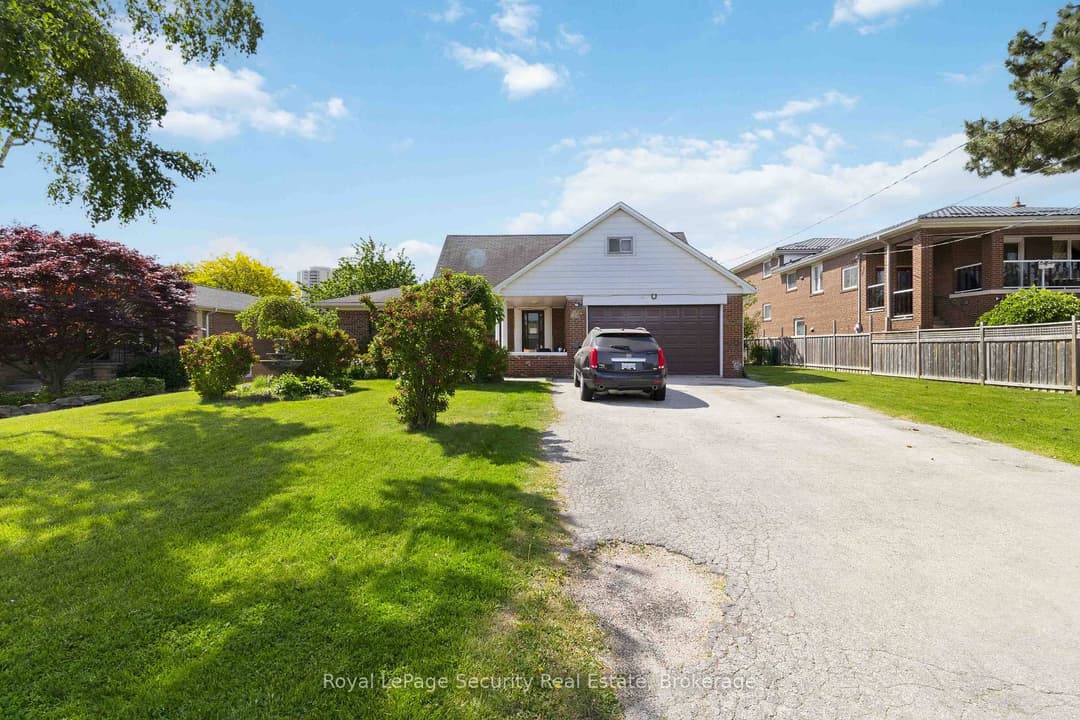 73 St Andrews Boulevard, Etobicoke (Kingsview Village / Humber Heights)