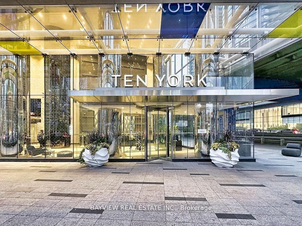 10 York Street Unit 4110, Downtown Toronto / Waterfront