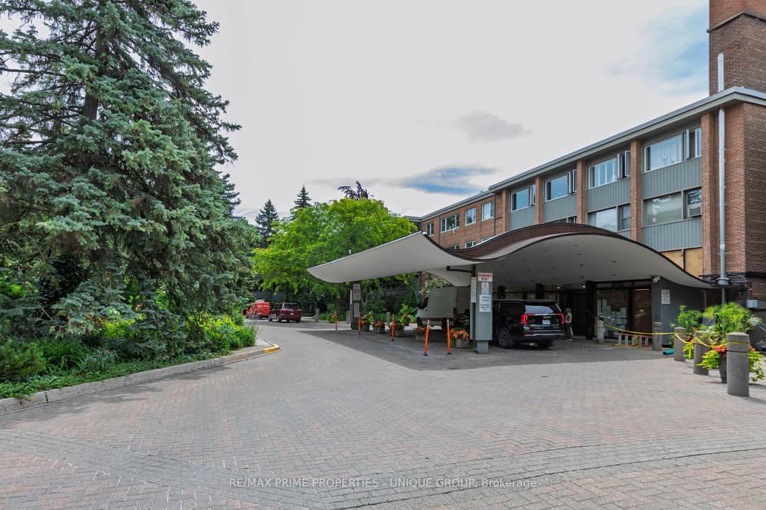 21 Dale Avenue Unit 644, Rosedale / Moore Park