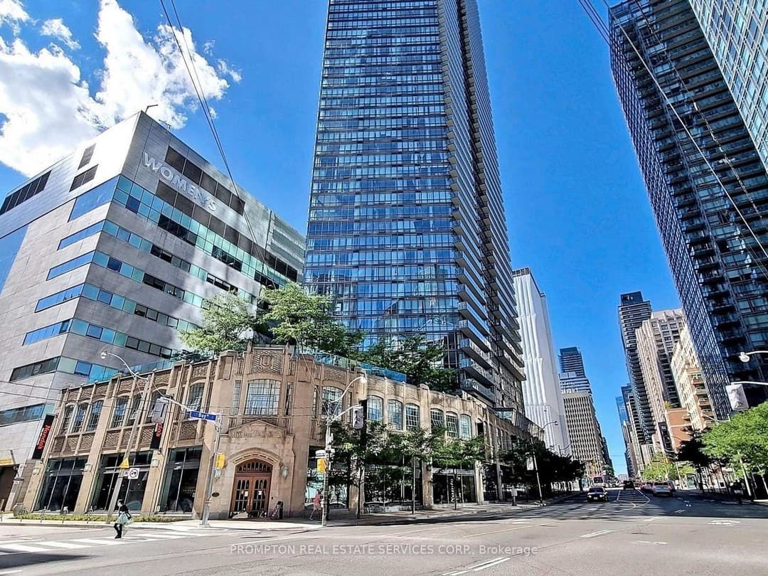 832 Bay Street Unit 905, Downtown Toronto / Waterfront