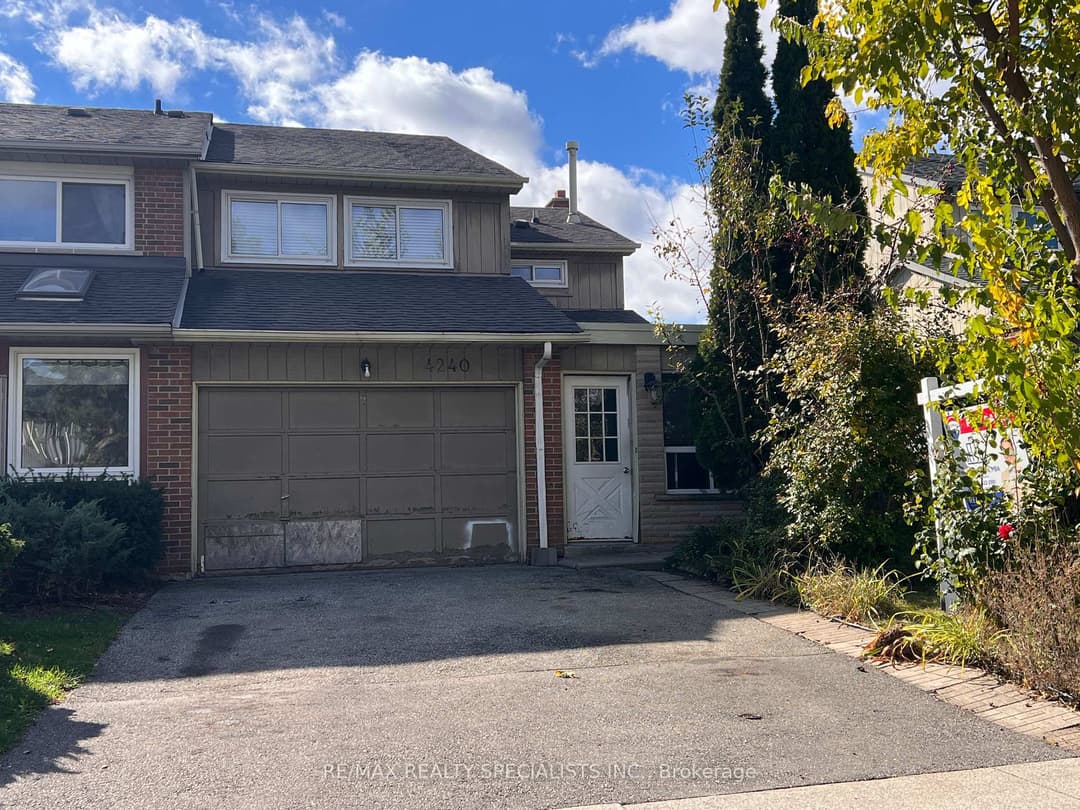4240 Thom Gardens, Mississauga