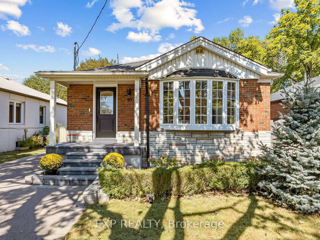 10 Yarn Road, Etobicoke (Islington / Rexdale)
