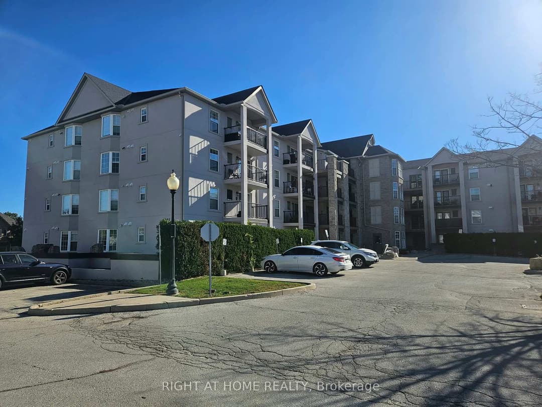 1421 Walkers Line Unit 103, Burlington