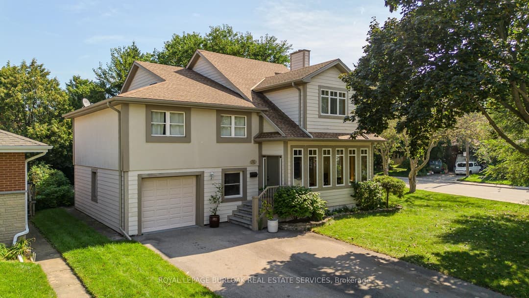 707 Ross Street, Burlington