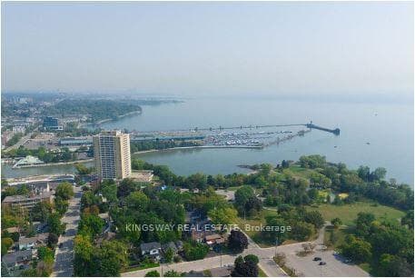 220 MISSINNIHE Way Unit 912, Mississauga