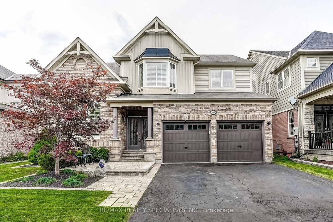 496 Cusick Circle, Milton
