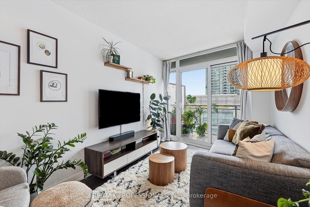 38 Dan Leckie Way Unit 1605, Downtown Toronto / Waterfront