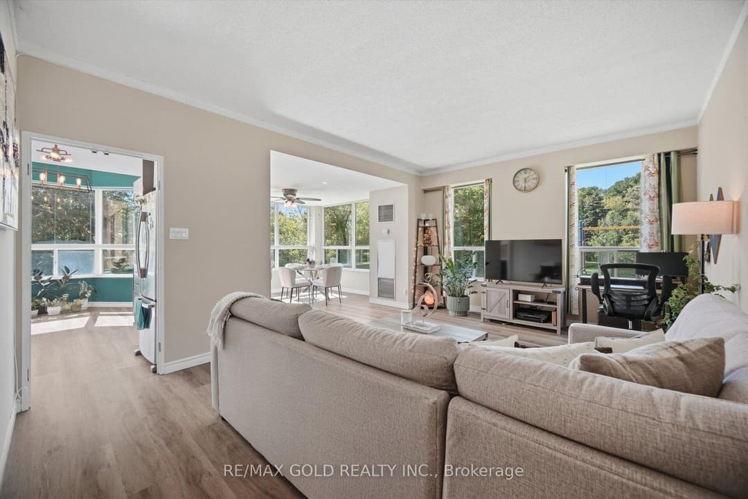 6 Humberline Drive Unit 112, Etobicoke (West Mall / Rexdale)