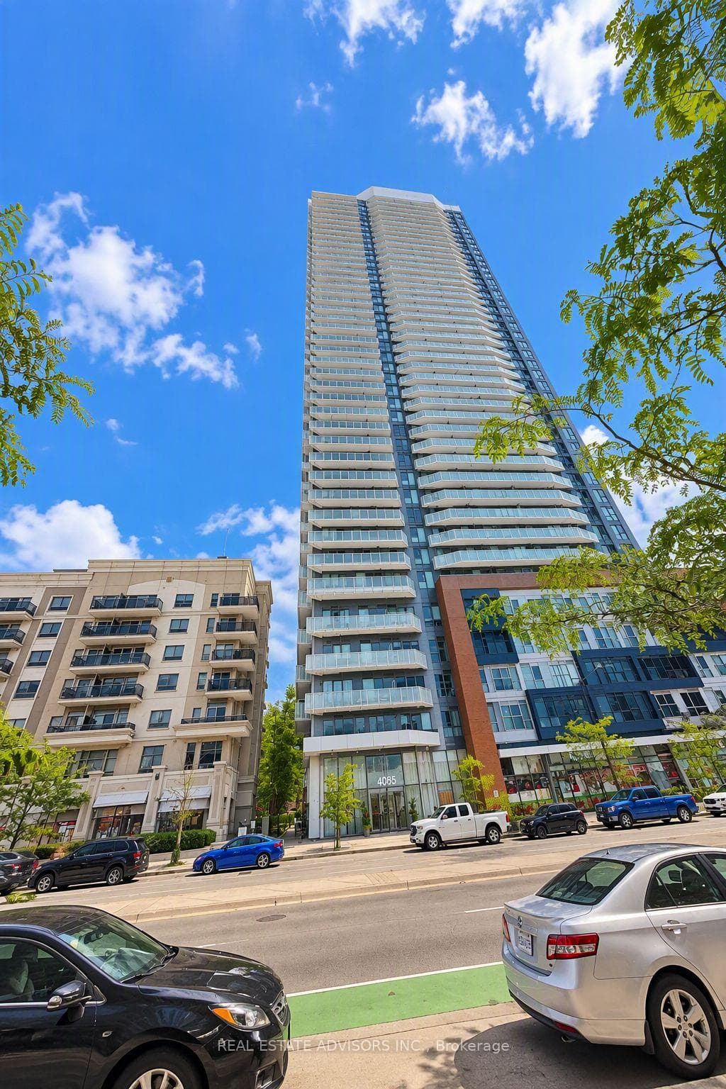 4065 Confederation Parkway Unit 1002, Mississauga