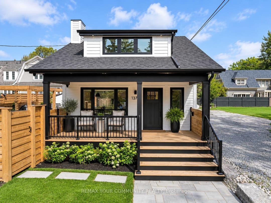 1379 Caroline Street, Burlington