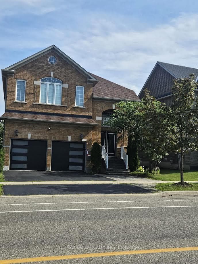 3428 Erin Centre Boulevard, Mississauga