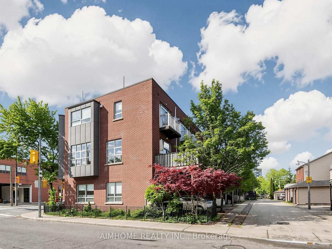 1089 Dundas Street, Riverdale / Leslieville