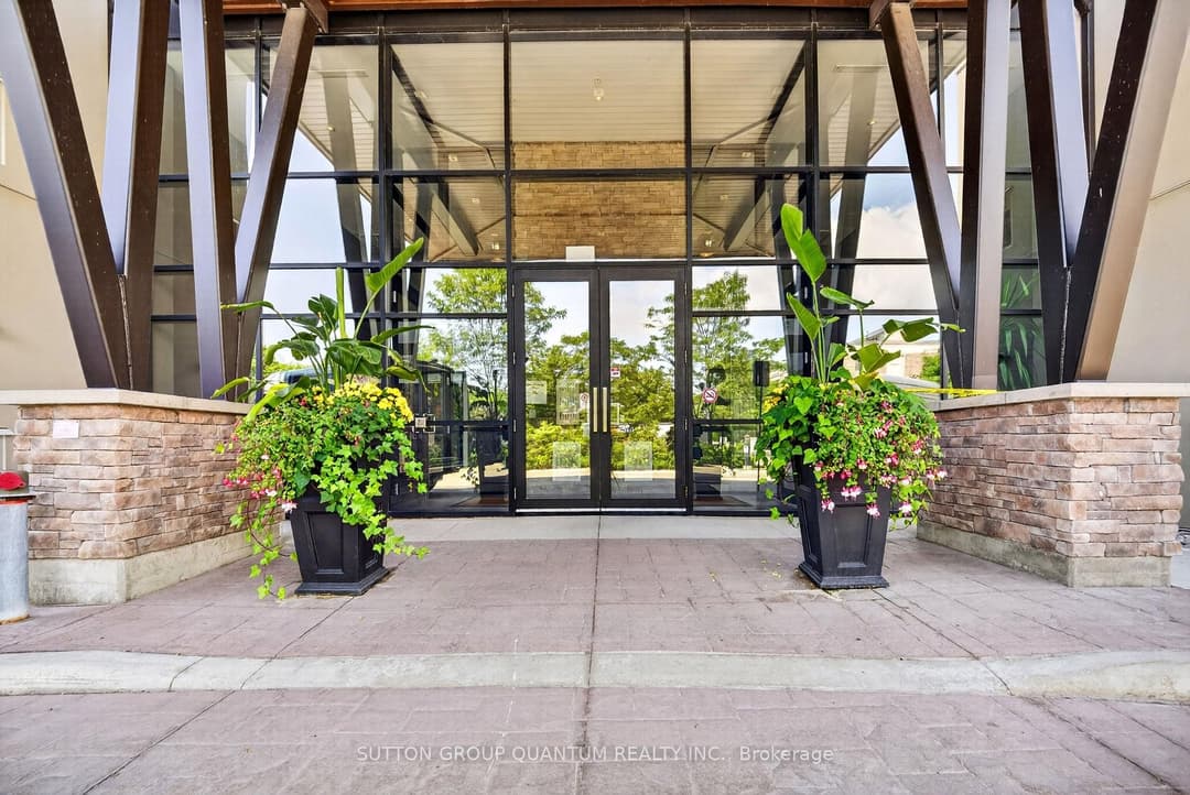 128 Garden Drive Unit 214, Oakville