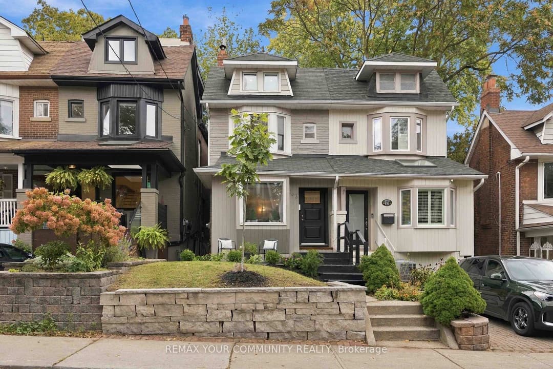 263 Waverley Road, The Beaches / Upper Beaches