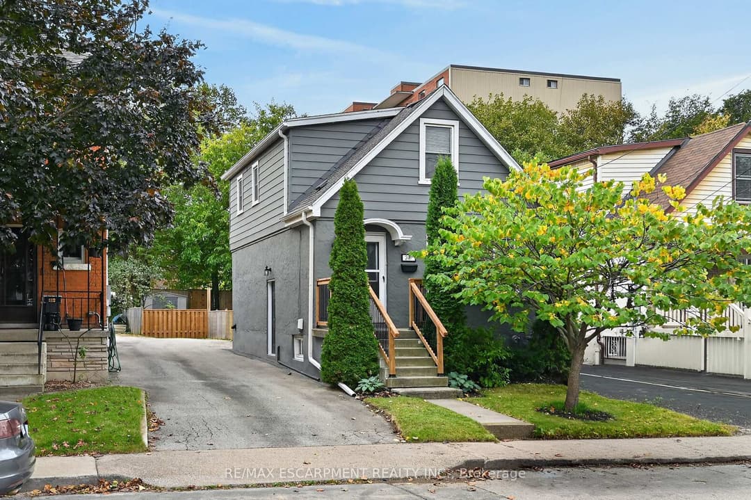 247 Homewood Avenue, Hamilton