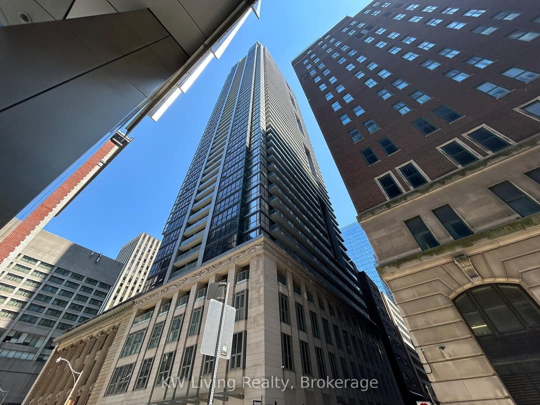 70 Temperance Street Unit 2708, Downtown Toronto / Waterfront