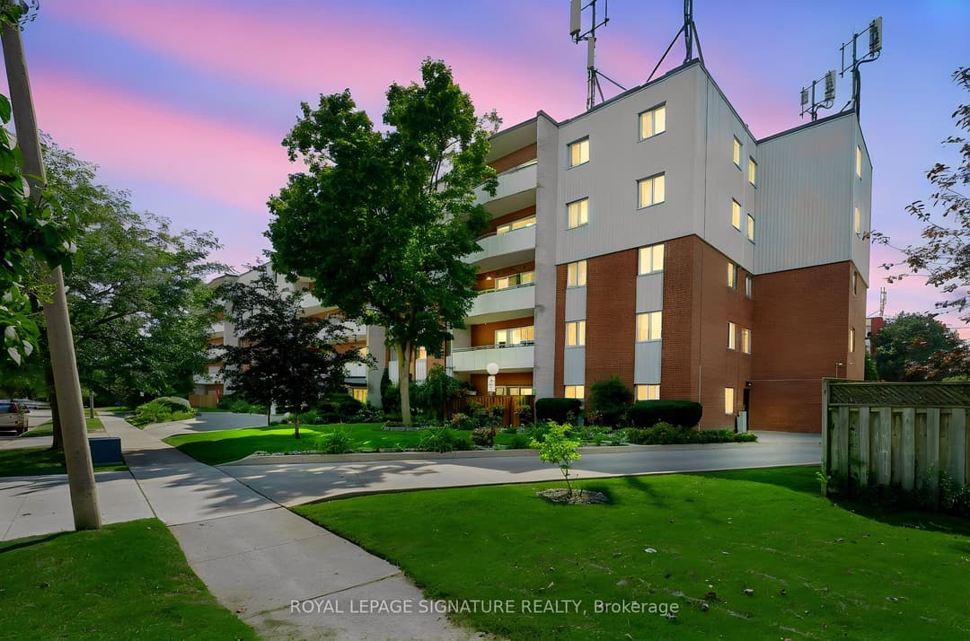 2485 Woking Crescent Unit 401, Mississauga