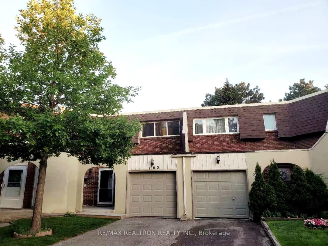 1180 Mississauga Valley Boulevard Unit 100, Mississauga