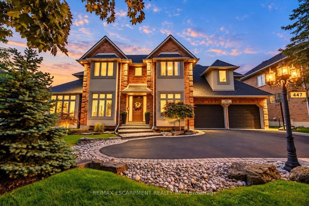 447 GOLF LINKS Road, Hamilton