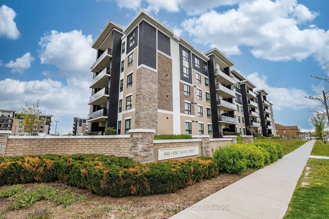 640 Sauve Street Unit 221, Milton