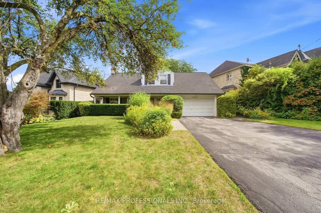 15 Hartfield Court, Etobicoke (Islington / Rexdale)