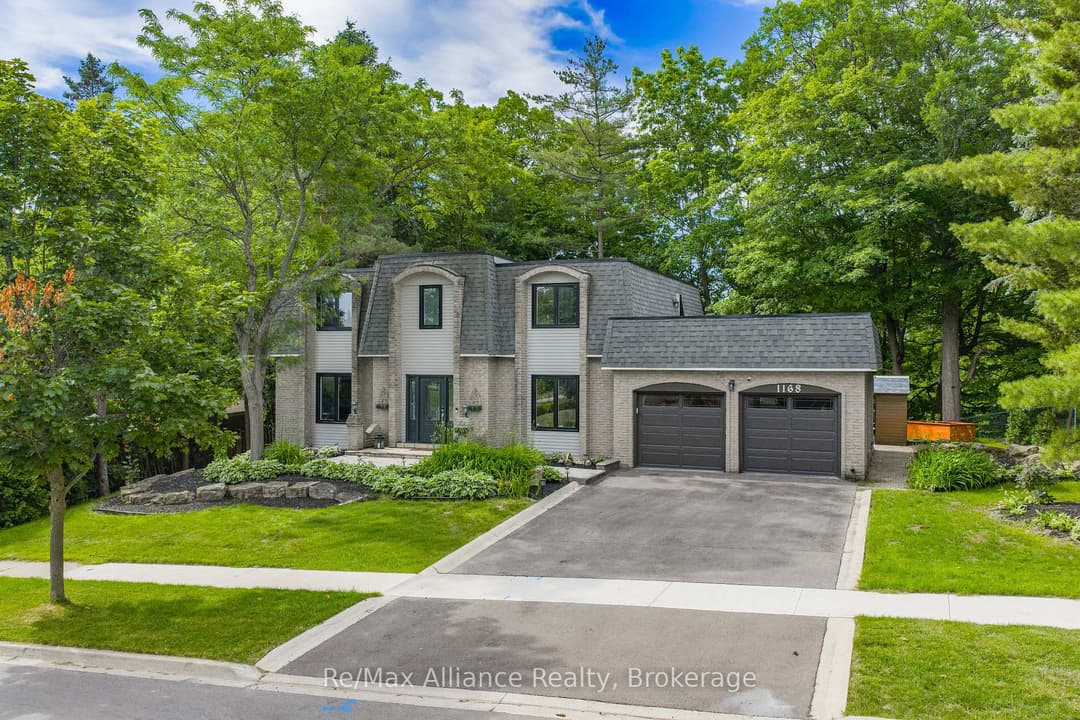 1168 Havendale Boulevard, Burlington