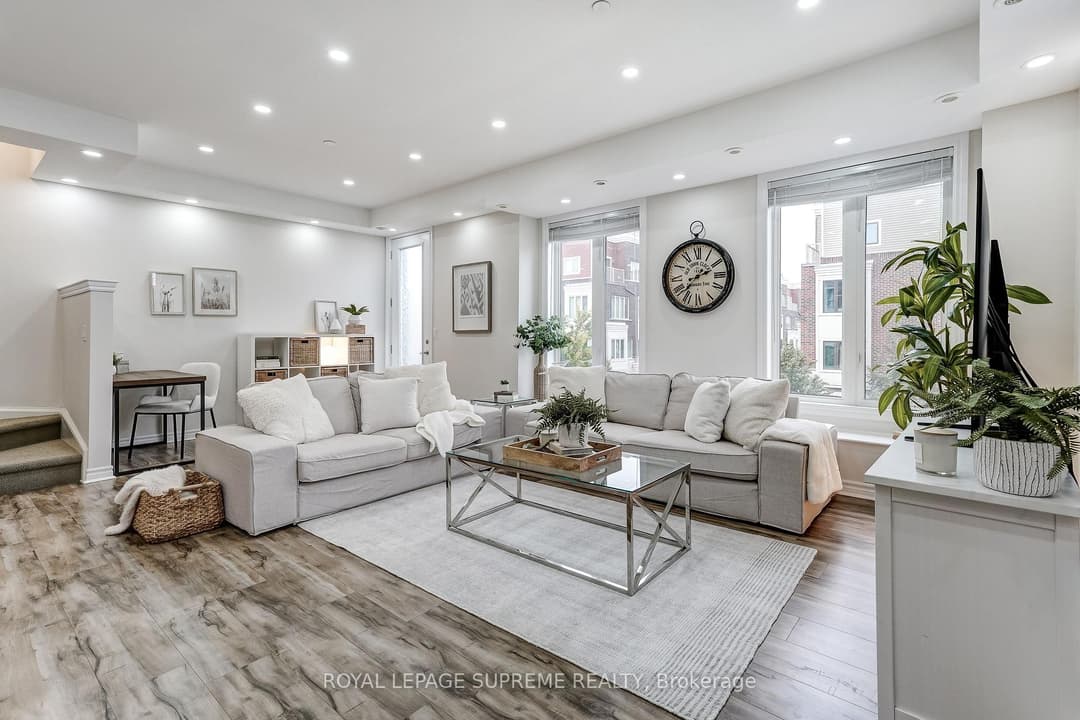70 Eastwood Park Garden Unit 36, Liberty Village / Parkdale / South Parkdale