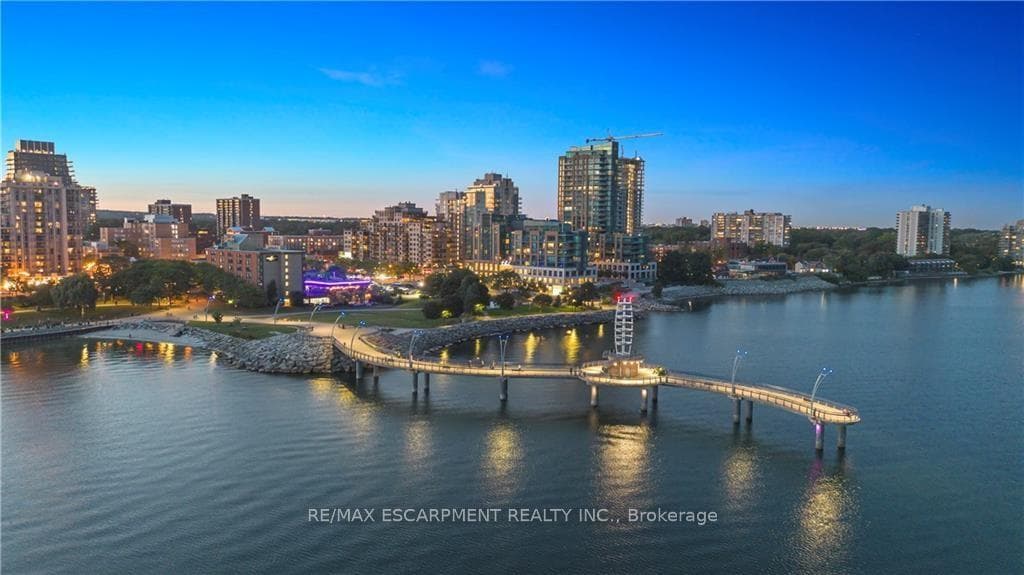 2060 Lakeshore Road Unit 406, Burlington