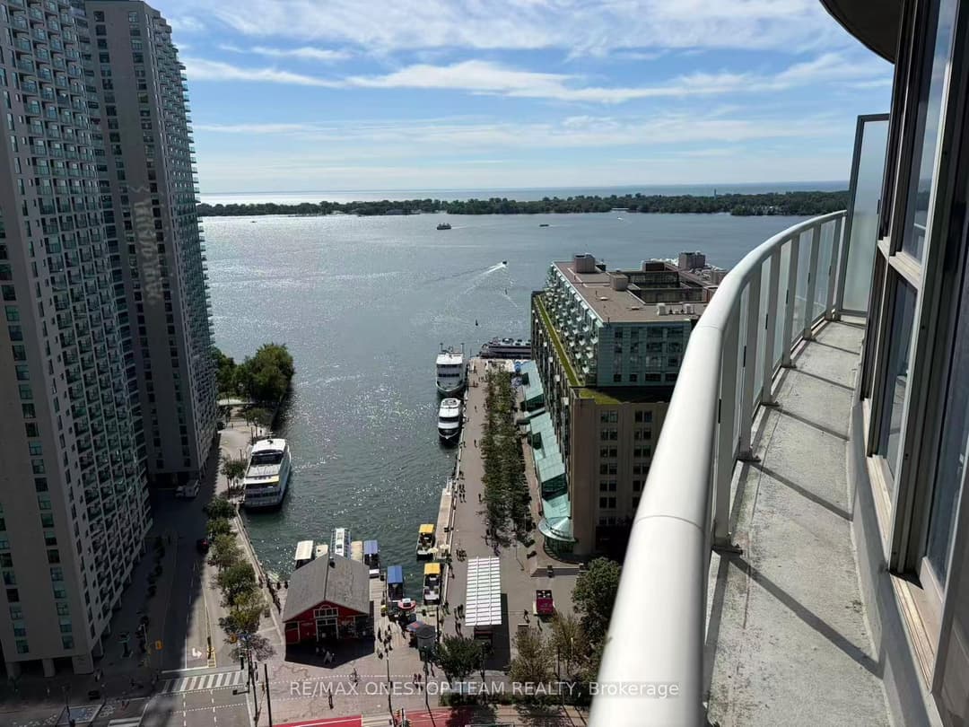 8 York Street Unit 2505, Downtown Toronto / Waterfront