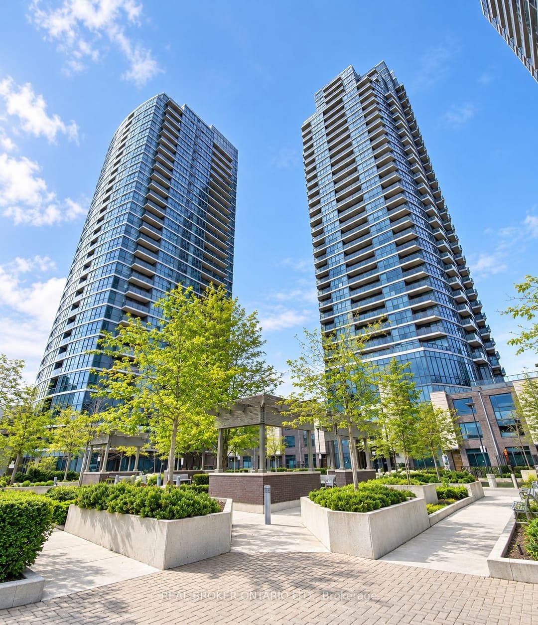 9 Valhalla Inn Road Unit 708, Etobicoke (Islington / Rexdale)